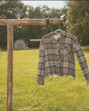 Load image into Gallery viewer, Ambrosia Plaid Button up
